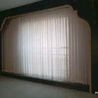 پرده دکور مغازه  تور حریر شاین سفید و دستک مخمل