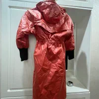 کاپشن چرم قرمز و پالتو مشکی|لباس|مشهد, شهرک لشکر (شهرک غرب)|دیوار