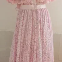 لباس مجلسی|لباس|نیشابور, بزرگمهر|دیوار