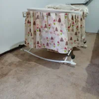 گهواره در حد نو|اسباب و اثاث بچه|رباط‌کریم, الارد|دیوار