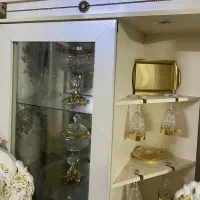 میز تلویزیون ، آینه و شمعدان،میز تلفن،ساعت ،ویترین