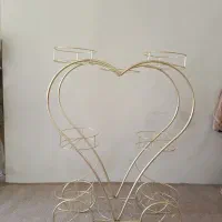 استند گلدان طلایی