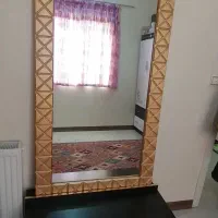 ترولی و آیینه|آرایشگاه و سالن‌های زیبایی|پرند, فاز ۶|دیوار