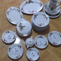 ظروف قدیمی گلسرخ اصل