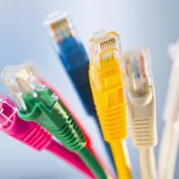 تکنسین شبکه پسیو شبکه کار هستم ارایش رک