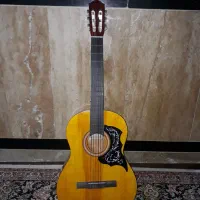 گیتار خوش صدا