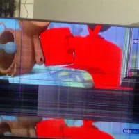 تلویزیون ال جی اصل کره ای۴۹ اینج گوشه صفحش شکسته