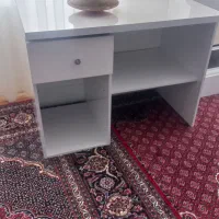 میز تحریر و صندق جای مدارک و...|میز تحریر و کامپیوتر|سرپل ذهاب, |دیوار
