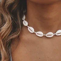 گردنبندهای صدفی در رنگهای متنوع|جواهرات|تهران, دکتر هوشیار|دیوار