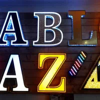 تابلوسازی تابلوساز چلنیوم چنلیوم نئون فلکسی لیزر