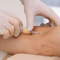 تزریقات و سرم تراپی پرستار در منزل مهاباد