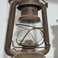 ظروف مسی قاجاری کهنه ، ترازو و فانوس|کلکسیون اشیاء عتیقه|قزوین, |دیوار