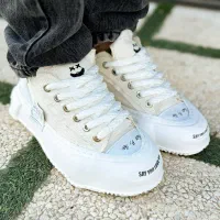 کفش مناسب استایل کردن با رنگ جذاب کرمی