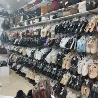 فروشنده نیمه وقت خانوم