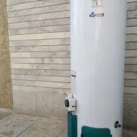 آبگرمکن ایستاده ۵۰ لیتری ایران شرق در حد نو