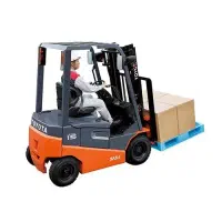 استخدام راننده لیفتراک