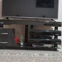 میز تلویزیون شیشه ای
