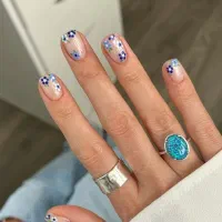 مانیکور و کاشت