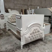 سیسمونی.تخت نوزاد اِلوا (خوران چوب)
