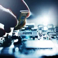 کارشناس برق و الکترونیک