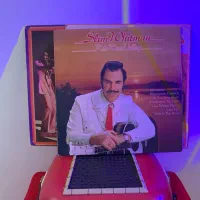 گرامافون آنتیک سالم(فوری)|کلکسیون اشیاء عتیقه|لنگرود, |دیوار