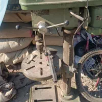 دلیر ایستاده مارک تبریز سالم