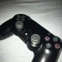 دسته ps4 در حد نو