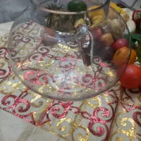 تنگ‌ بزرگ و شفاف