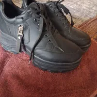 کتونی زنانه