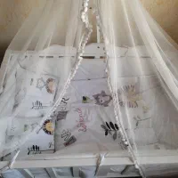 تخت نوزاد و کالسکه و رورک بچه