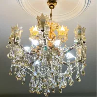 لوستر کریستالی ۱۵ شعله سالم در حدنو