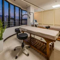 رنت لاین لیزر و اسکین و تغذیه در کلینیک زیبایی