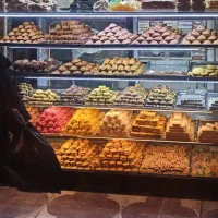 فروشنده و کارگرساده آقا یا خانم