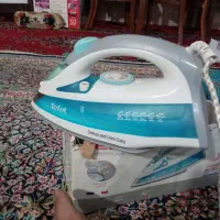 اتو بخر در حد نو جنس tefal