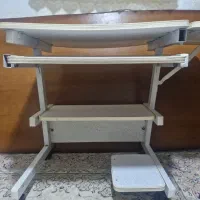 میز کامپیوتر