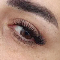 آموزش و خدمات اکستنشن مژه