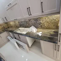 اجرا و نصب سنگ طبیعی روی کابینت|مصالح و تجهیزات ساختمان|قم, بیانی|دیوار