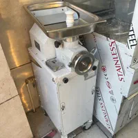 چرخ گوشت صنعتی و اره استخوان بر