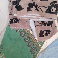 این رو فرشی در ابعاد دو نیم ، در یک و هشتاد هست