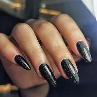 خدمات و آموزش کاشت ناخنبه صورت حرفه ای|خدمات آرایشگری و زیبایی|الیگودرز, |دیوار