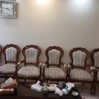 4تا مبل دسته دار و2تامیزبان چوب راش