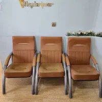 مبلمان اداری با روکش چرم رنگی