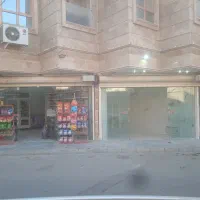 مغازه تجاری نزدیک مدرسه|اجارهٔ دفتر کار، اتاق اداری، مطب|قم, زنبیل آباد|دیوار