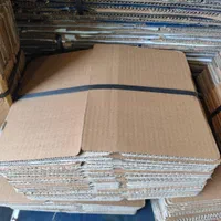 کارتن مخصوص لیوان کاغذی ۲۰۰۰ و ۱۰۰۰ عددی|عمده‌فروشی|تبریز, |دیوار