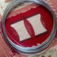 آویزه لباس زیر و گیره لباسی