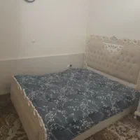 تخت دونفره زیر قیمت با یکی پاتختی|تخت و سرویس خواب|ملایر, |دیوار