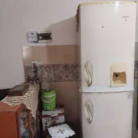 یک عددیخچال امرسان|یخچال و فریزر|رشت, لاکان|دیوار