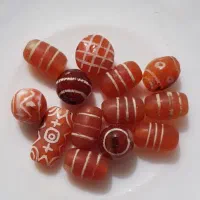 مهره و سنگ و وسایل کلکسیونی خاص و تک و جواهری