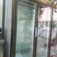 یخچال ویترینی مشابه نو|فروشگاه و مغازه|بروجرد, |دیوار