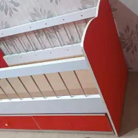 تخت و کمد کودک